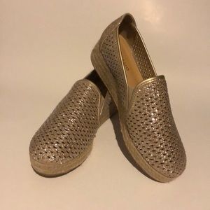 NWOT Gold Espadrilles w/sparkle! Size 9.5M